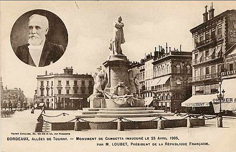 Monument à Gambetta (1904), Bordeaux, anciennement dans les allées de Tourny[41]. Achevé par Camille Lefèvre.