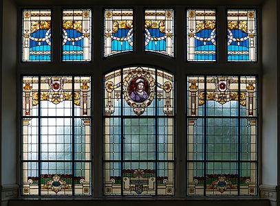 39. Platz: Tsungam mit Buntglasfenster der Glasmalereianstalt Ferdinand Müller im Gymnasium Leopoldinum Detmold am Tag des offenen Denkmals 2016