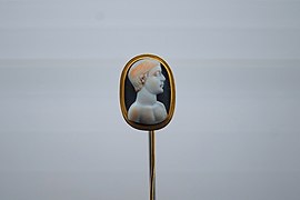 Emperor Severus Alexander (208-235 AD). Sardonyx cameo on a modern gold pin. Rome. About 230 AD. - 52146996343.jpg