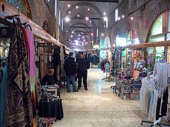 Bazar de Gazi Husrev-beg en Baščaršija en la Ciudad Vieja, único bazar cubierto otomano fuera de Turquía en Europa