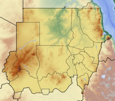 Mapa konturowa Sudanu, na dole znajduje się czarny trójkącik z opisem „Góry Nubijskie”