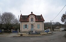 Ang Town Hall / School