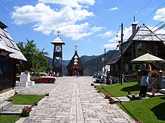 Drvengrad main street