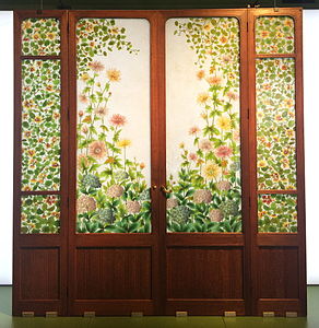 Vitrall cloisonné, panell de doble porta obra de Frederic Vidal i Puig (1882-1950) per a la casa Bertrand i Serra de Barcelona, actualment al MNAC