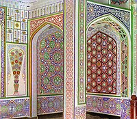 Образцы мозаичных стен внутри дома богатого ссарта в окрестностях Самарканда. Фото С. Прокудина-Горского (1905—1915)