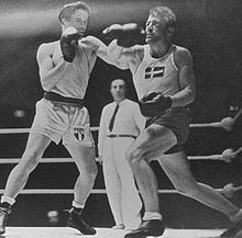 Р. Іглесіас (ліворуч) у фінальному бою проти Ґ. Нільссона (Лондон, 13.08.1948)
