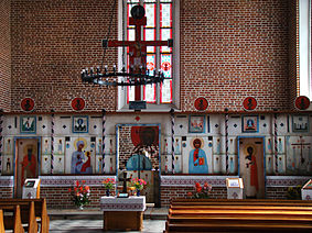 Ikonostas w cerkwi greckokatolickiej p.w. Podwyższenia Krzyża Świętego w Górowie Iławeckim.