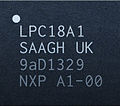 LPC18A1, còn được gọi là Apple M7. Sản xuất tuần 29 năm 2013.