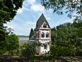 Romanischer Turm der Nikolauskapelle