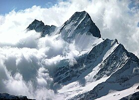 Le Schreckhorn et le glacier supérieur de Grindelwald
