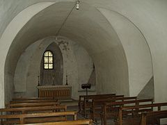 Chapelle romane sud, sous le chevet, vitrail de Simone Flandrin - 1980.