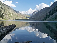 Un lago en Swat, Jaiber Pajtunjuá.