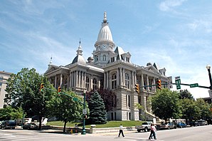 Tippecanoe County Courthouse in Lafayette, gelistet im NRHP Nr. 72000013[1]