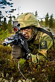 Норвежский солдат на полевых учениях