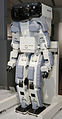 本田公司于1996年发布的世界上第一个自主人形机器人P2