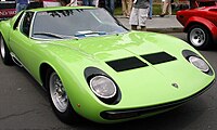 Un Lamborghini Miura P400 SV