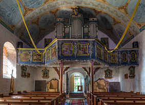 Chór w kościele p.w. św. Marii Magdaleny w Pieszkowie. Zdjęcie HDR.