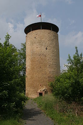 De toren van Burg Löwenstein is sinds 2002 een uitkijktoren.