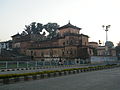 Gohar Mahal sur les rives du lac supérieur.