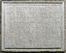 CONFISVS IN DEI MISERICORDIA SVB PROTECTIONE CAESARIS ET SACRI IMPERII SERENISSIMIQ VENETORVM DOMINII IN VISCERIBVS DILECTI POPVLI SVI ALOYSIUS GONZAGA MARCHIO HIC MORTVVS QVIESCERE VOLVIT VBI VIVVS NVNQ QVIEVIT[N 19]