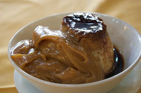 Flan con dulce de leche (Argentina)