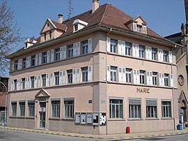 The town hall in Village-Neuf