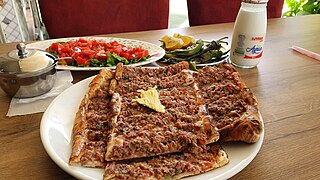 Nazilli-kiymali-pide-20201023 143731.jpg