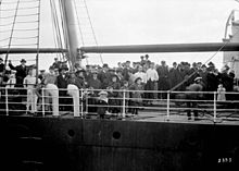 Bateau à vapeur Lac Champlain arrivant au port, Québec, oct. 1911