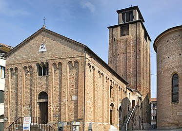 Il campanile da Piazza Duomo