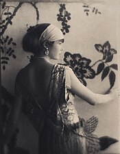 Portrait de femme (entre 1920 et 1930)