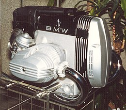 Boxermotor uit de BMW-7 serie.jpg