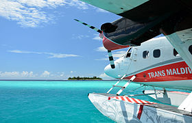 Floatplane at Bathala (Maldives).jpg