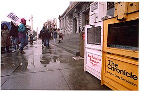 Members of Conference of Newspaper Unions protest in front of San Francisco's City Hall on November 5, 1994.jpg