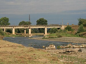 İmir kəndində Anaxatır çayı üzərində körpü