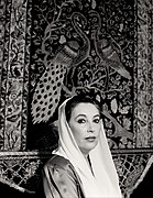 Oliver Mark - Benazir Bhutto, Dubai 2006.jpg