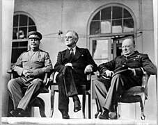 Cynhadledd Fawr Iran yn 1943.