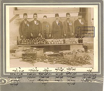 Membres de la resistència armènia del comitè d'Adapazarı. 1915