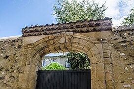 Chabeuil, portail de l’ancien couvent des Ursulines.