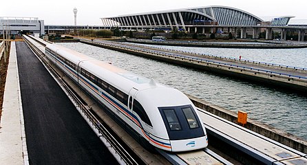 Un Transrapid saliendo