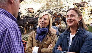 Ana Madrazo acudió a la Feria de Todos los Santos de Arredondo.jpg