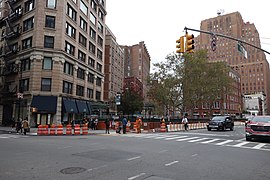 Chambers St W Bway td (2019-10-28) 04 - Bogardus Garden and Plaza.jpg