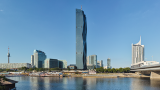 Donau City Vienna from Donauinsel on 2014-08-28 crop.png