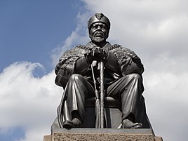 Estatua de Jomo Kenyatta.