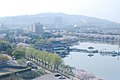 한국어: 경주 English: Gyeongju is a city which is a prominent tourist destination in South Korea.