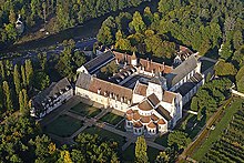 L'abbaye Notre-Dame de Fontgombault en 2005.