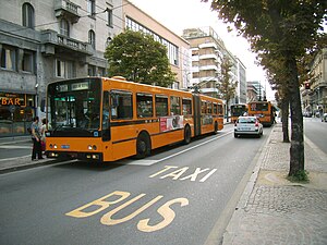 Trolebúses en la ciudad de Milán, Italia