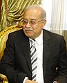 Sherif Ismail op 24 februari 2016 (Foto: Υπουργείο Εξωτερικών) overleden op 4 februari 2023
