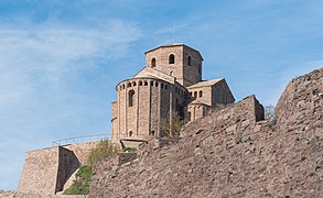 St Vincent church in Cardona (1).jpg