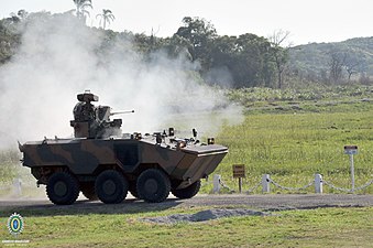 VBTP-MR Guarani equipado con cañón de 30mm.