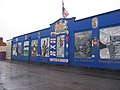 Tout un mur est consacré à l’Histoire des protestants d’Ulster. Thorndyke Street, East Belfast. 2006.